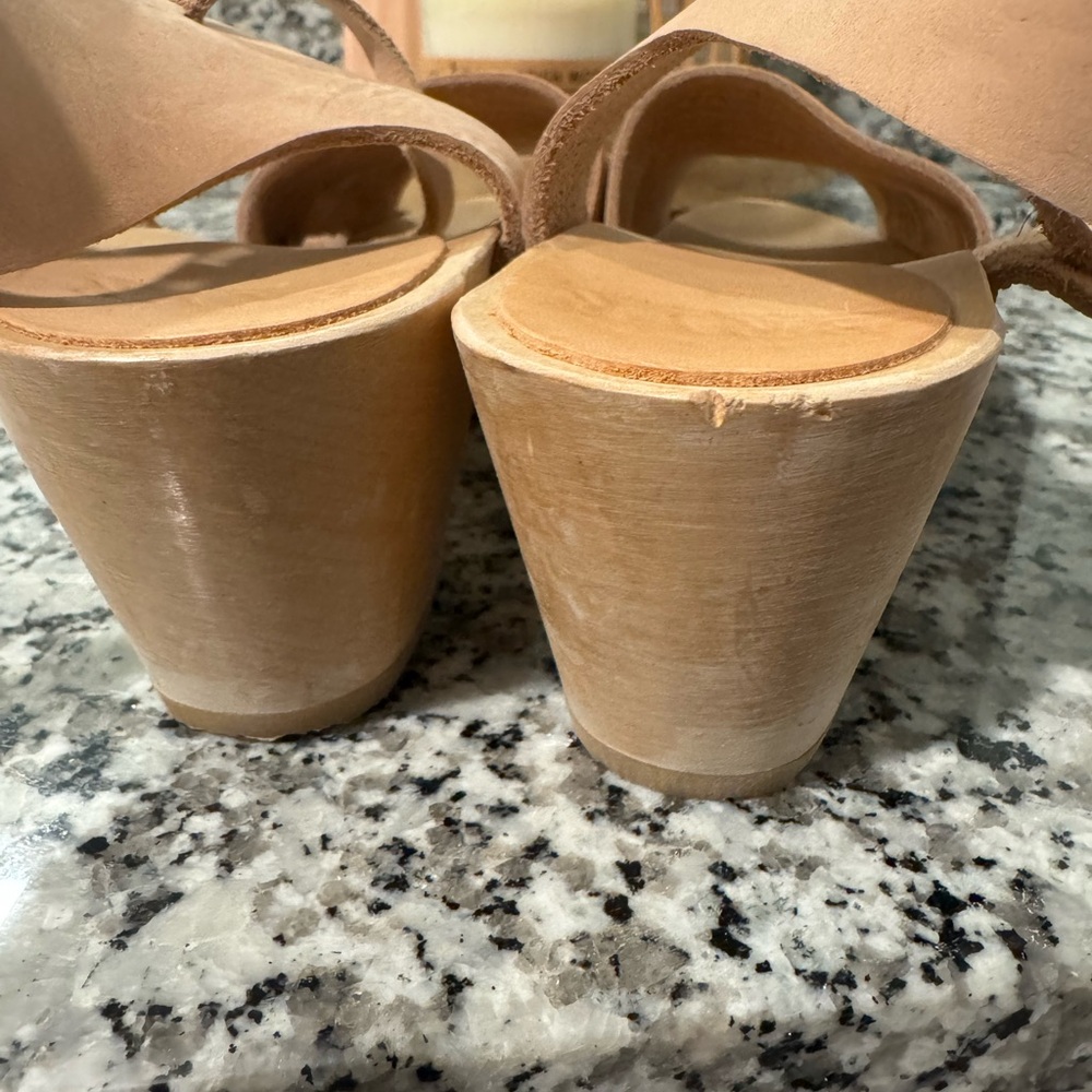 Bryr Clogs - Picture 9 of 11